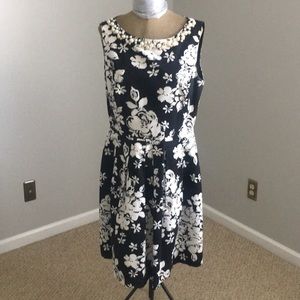 Beautiful Black and White Tahari Dress SZ 12